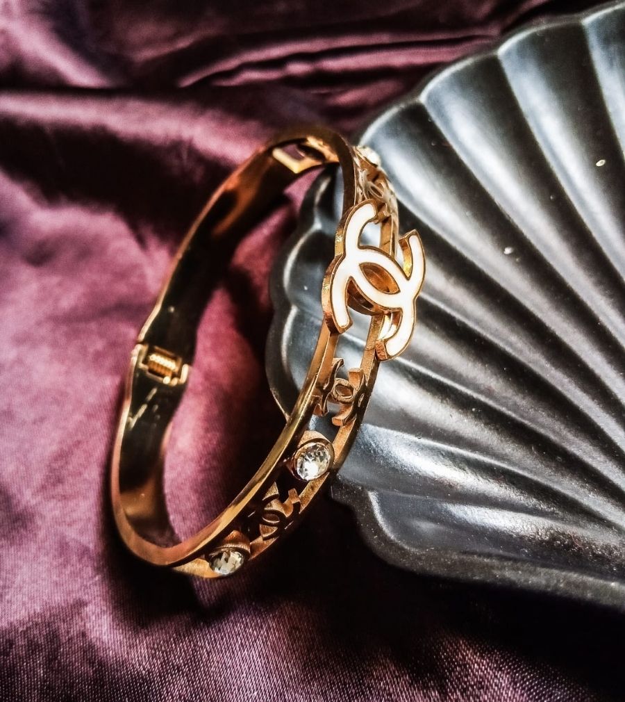 Iconic Gemstone Handcuff