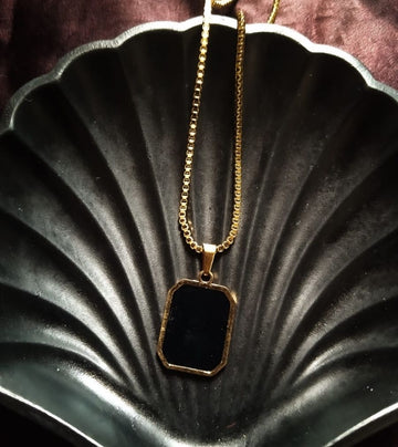 Elegant Black Rectangular Pendant Necklace